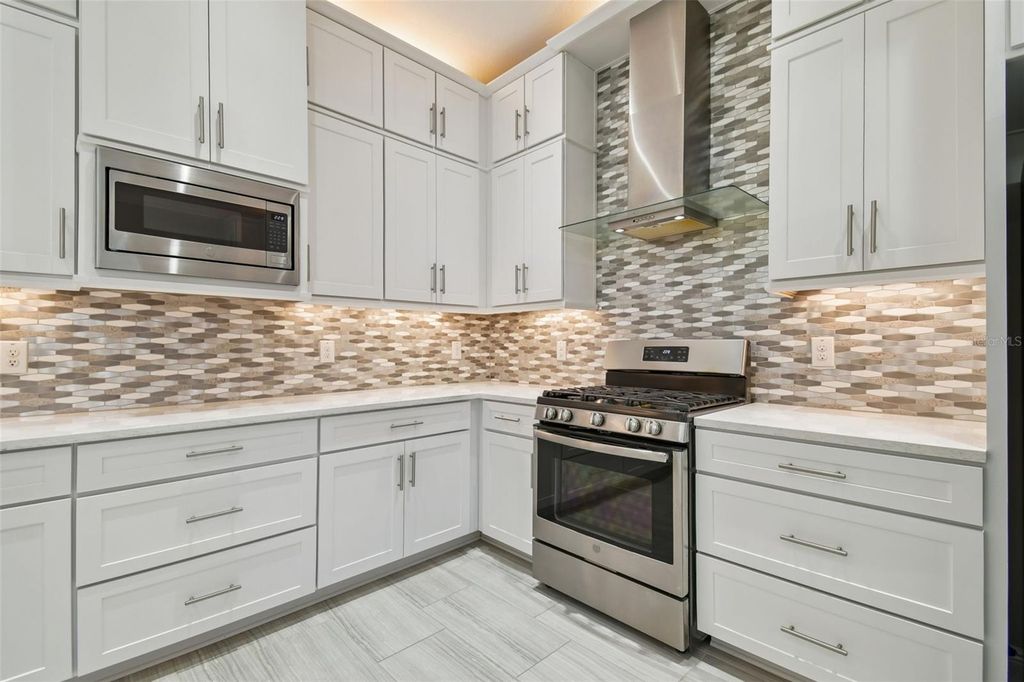 Image 26 of property listing at 30578 CEASAR PARK DRIVE, Wesley Chapel, FL 33543