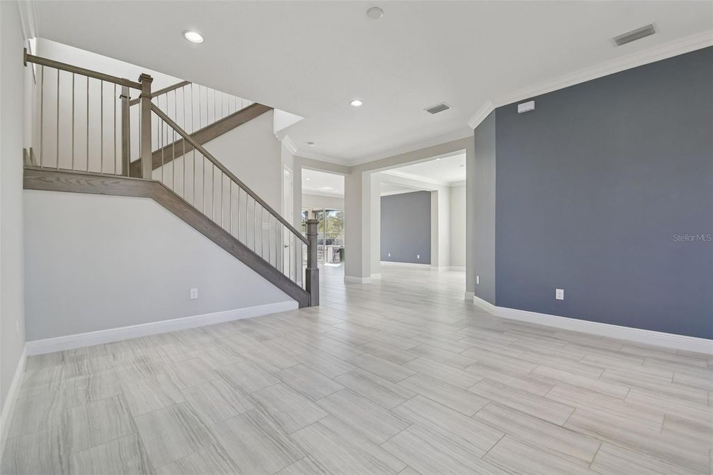 Image 9 of property listing at 30578 CEASAR PARK DRIVE, Wesley Chapel, FL 33543