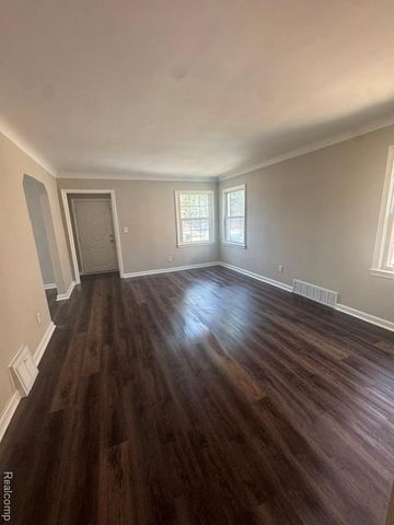 10006 Auburn Street, Detroit, MI 48228