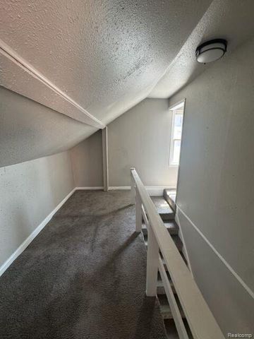 10006 Auburn Street, Detroit, MI 48228