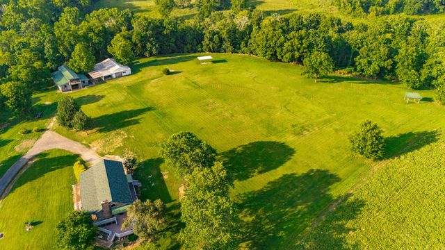 825 Harsh Ln, Castalian Springs, TN 37031