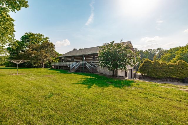 825 Harsh Ln, Castalian Springs, TN 37031