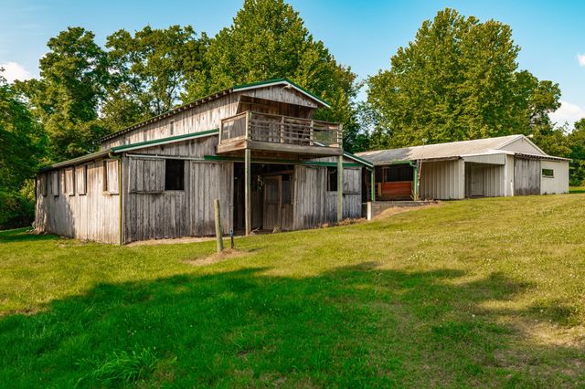 825 Harsh Ln, Castalian Springs, TN 37031