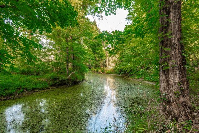825 Harsh Ln, Castalian Springs, TN 37031