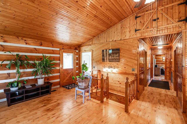 825 Harsh Ln, Castalian Springs, TN 37031