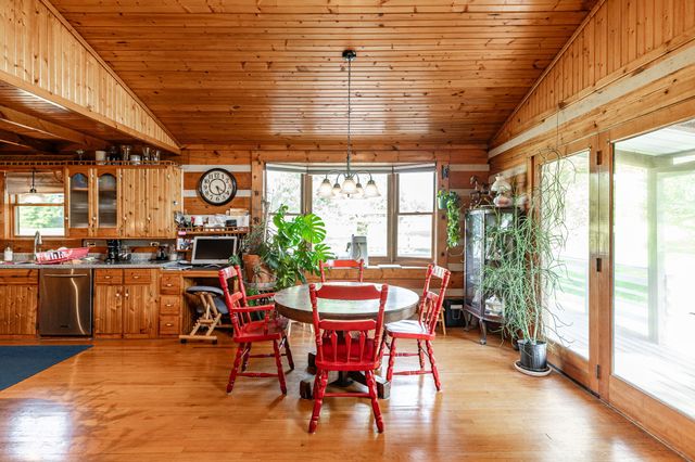 825 Harsh Ln, Castalian Springs, TN 37031
