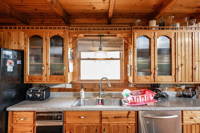 825 Harsh Ln, Castalian Springs, TN 37031