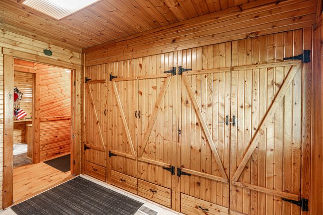 825 Harsh Ln, Castalian Springs, TN 37031