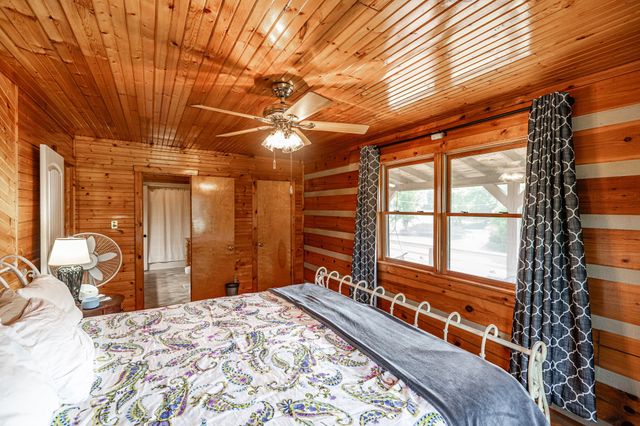 825 Harsh Ln, Castalian Springs, TN 37031