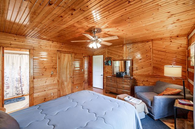 825 Harsh Ln, Castalian Springs, TN 37031