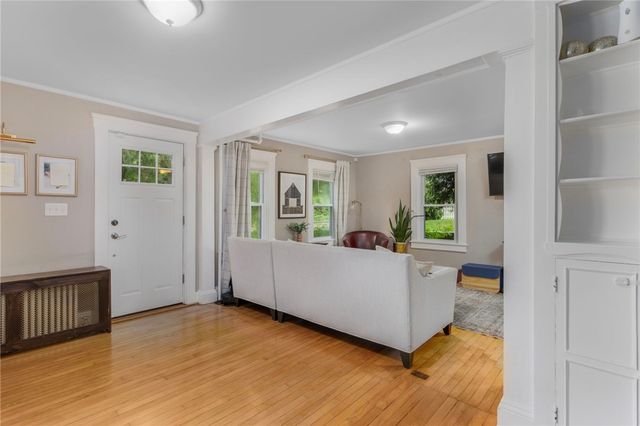 1315 New London Avenue, Cranston, RI 02920