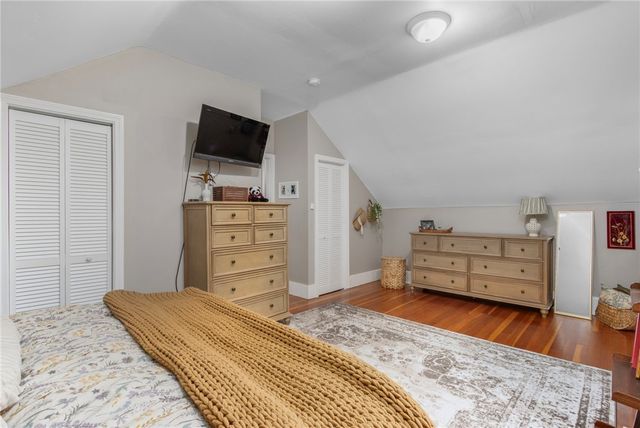 1315 New London Avenue, Cranston, RI 02920