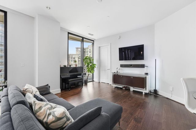 1409 Post Oak Boulevard 2203, Houston, TX 77056