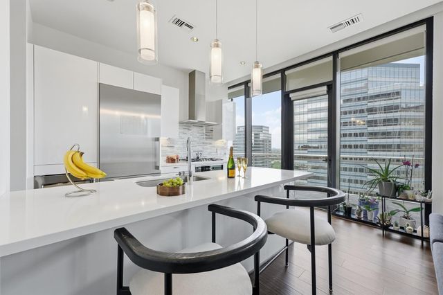 1409 Post Oak Boulevard 2203, Houston, TX 77056