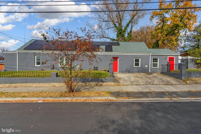 1101 51ST PL NE, Washington, DC 20019