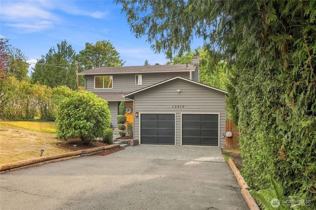15919 82nd Place NE, Kenmore, WA 98028