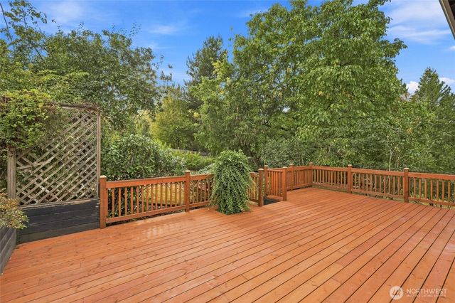 15919 82nd Place NE, Kenmore, WA 98028