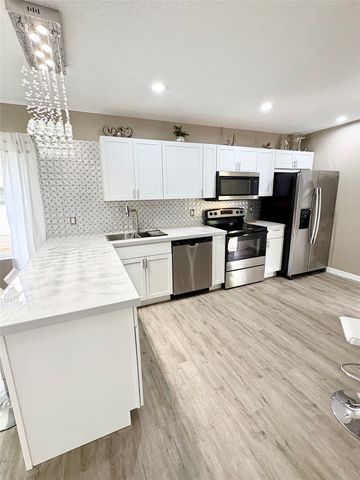 1700 Franklin Avenue, Des Moines, IA 50314