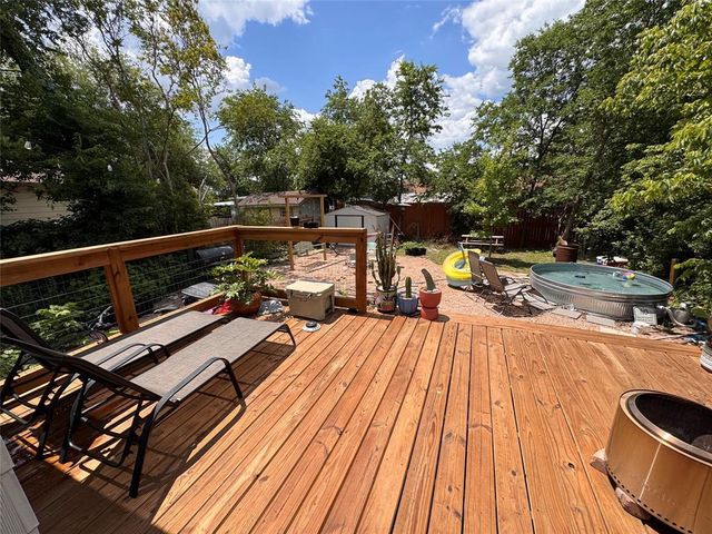 2321 Lakehurst DR, Austin, TX 78744