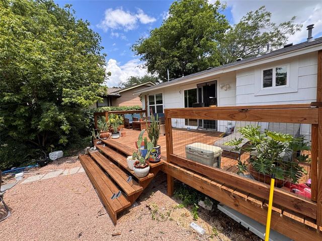 2321 Lakehurst DR, Austin, TX 78744