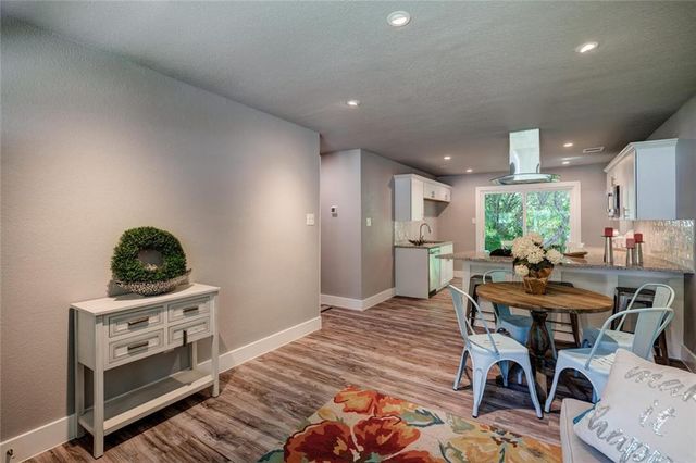 2321 Lakehurst DR, Austin, TX 78744