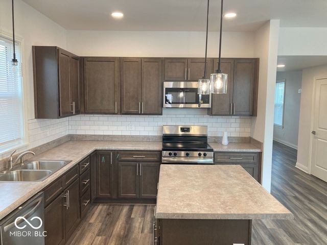 117 N Hamilton Street, Shelbyville, IN 46176
