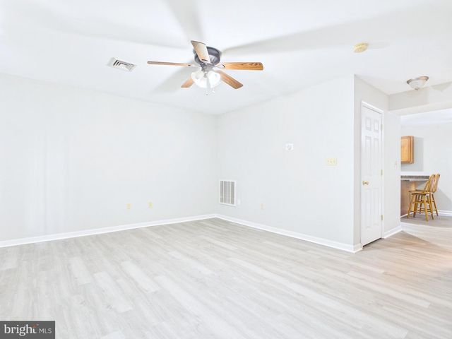15 S CHESTNUT ST, Mechanicsburg, PA 17055