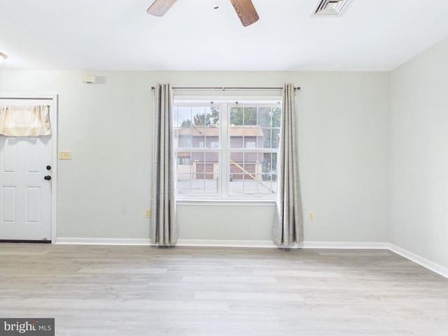 15 S CHESTNUT ST, Mechanicsburg, PA 17055