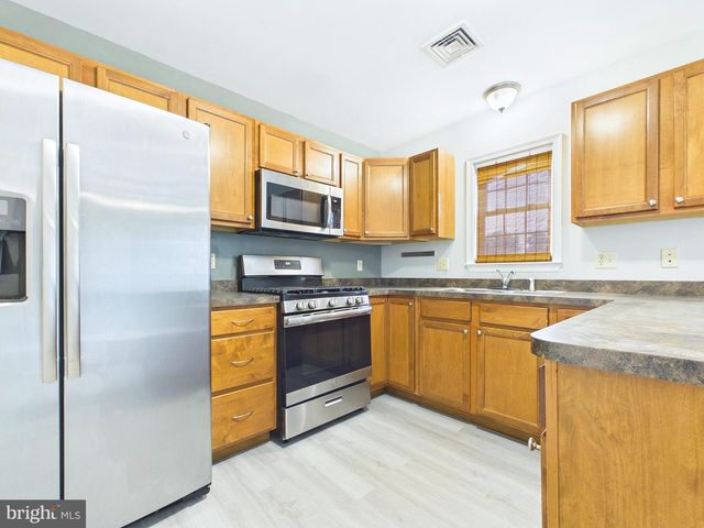 15 S CHESTNUT ST, Mechanicsburg, PA 17055