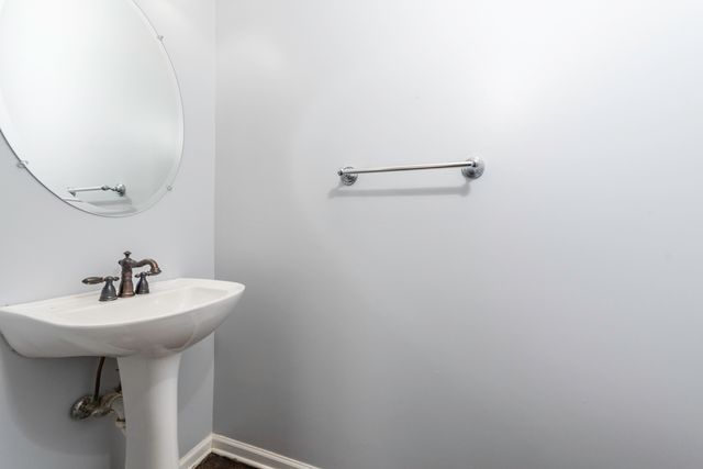 367 N Carlisle Court, Round Lake, IL 60073