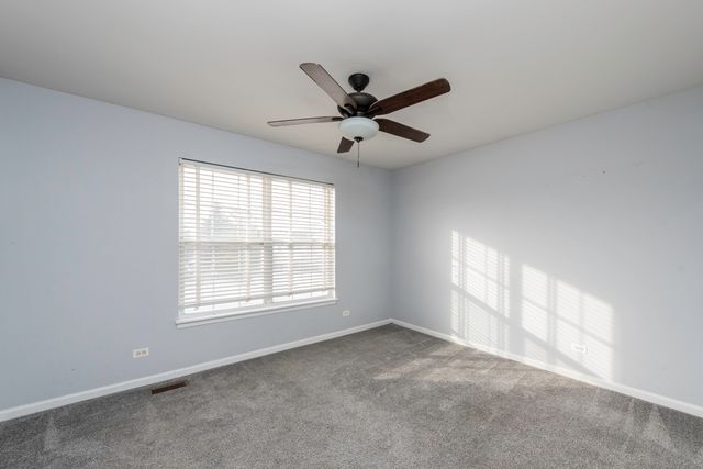 367 N Carlisle Court, Round Lake, IL 60073