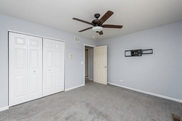 367 N Carlisle Court, Round Lake, IL 60073