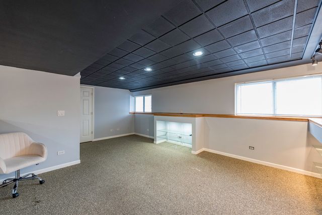 367 N Carlisle Court, Round Lake, IL 60073