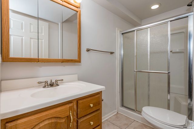 367 N Carlisle Court, Round Lake, IL 60073