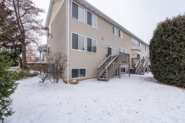 367 N Carlisle Court, Round Lake, IL 60073