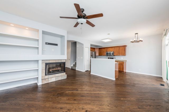 367 N Carlisle Court, Round Lake, IL 60073