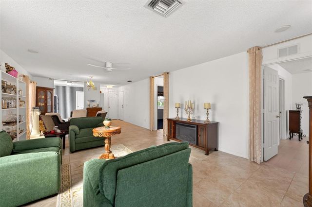 954 AVALON AVENUE, The Villages, FL 32159