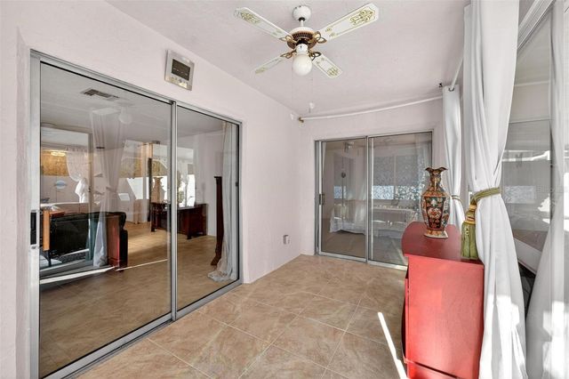 954 AVALON AVENUE, The Villages, FL 32159