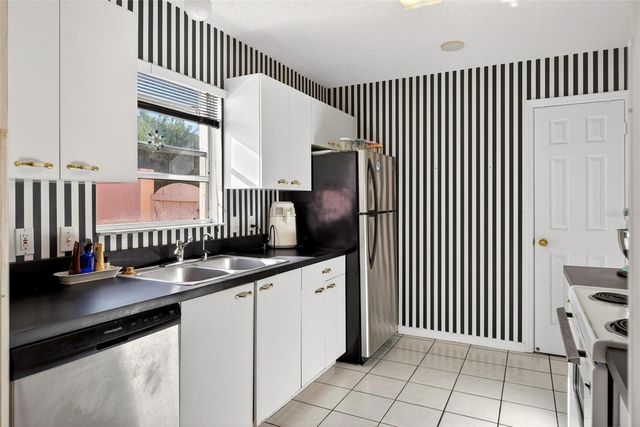 954 AVALON AVENUE, The Villages, FL 32159