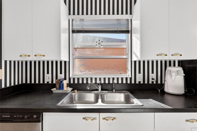 954 AVALON AVENUE, The Villages, FL 32159