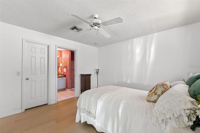 954 AVALON AVENUE, The Villages, FL 32159