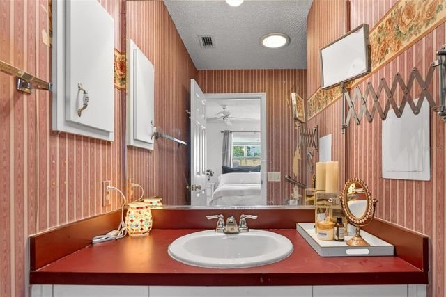 954 AVALON AVENUE, The Villages, FL 32159