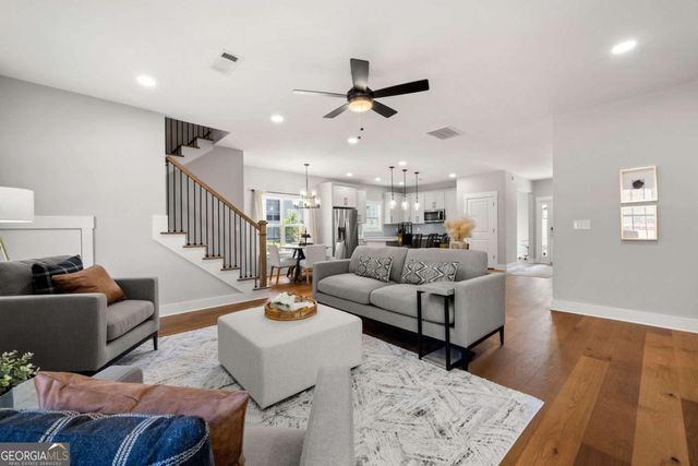 2428 Mills Bend, Decatur, GA 30034