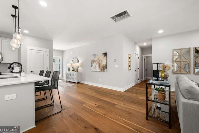 2428 Mills Bend, Decatur, GA 30034