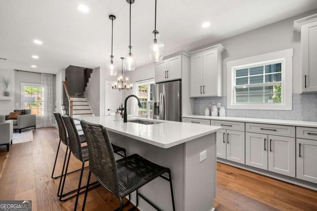 2428 Mills Bend, Decatur, GA 30034