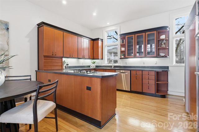 1239 Belgrave Place, Charlotte, NC 28203