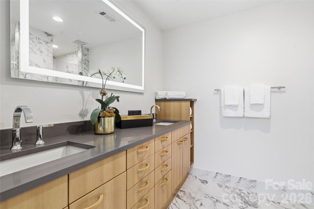 1239 Belgrave Place, Charlotte, NC 28203