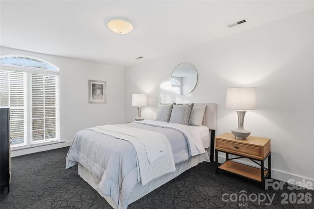 1239 Belgrave Place, Charlotte, NC 28203