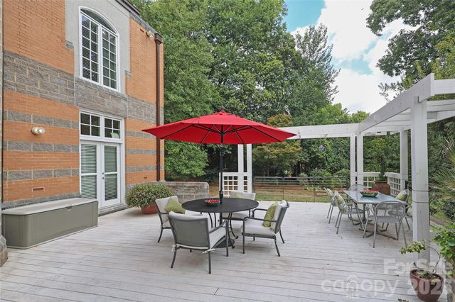 1239 Belgrave Place, Charlotte, NC 28203