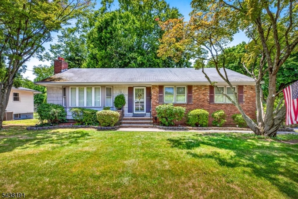933 Franklin Ave, South Plainfield Boro, NJ 07080 — exterior